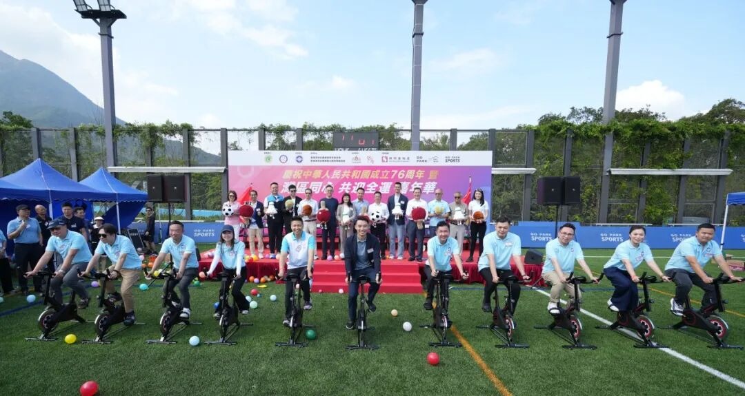 看CBA上咪咕 炸裂隔扣锁定胜局！徐昕这个天赋谁看了能不羡慕啊...徐昕炸裂隔扣锁定胜局 广东男篮战胜广厦男篮